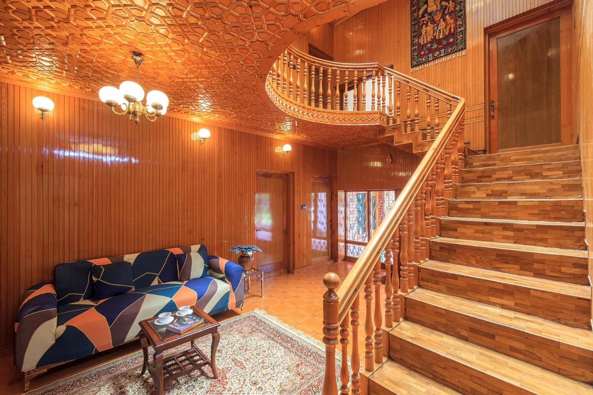 Stayvista At Pinewood Villa - Pet Friendly Villa With Lawn & Pool Table Srīnagar Екстериор снимка